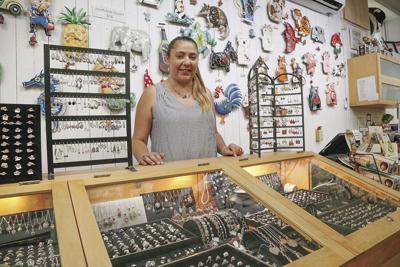 06-21-23 Tiga at Penguin inside horizontal