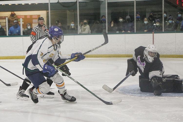 03-02-22 Ice Cats galligan game winning goal