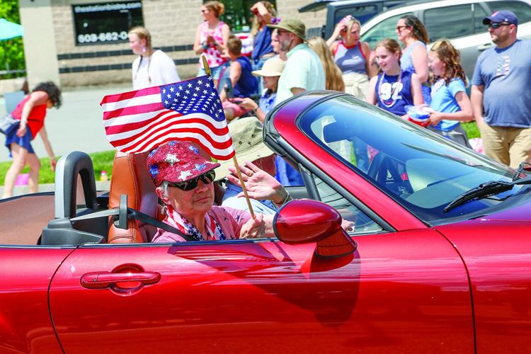 07-04-25 Fourth Parade conway umberger wave