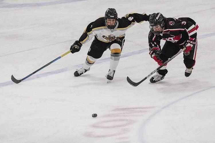 12-14-22 KHS-Berlin Hockey deyak-pake race to puck