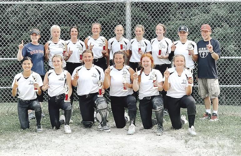 MWV Eagles softball - champs team shot