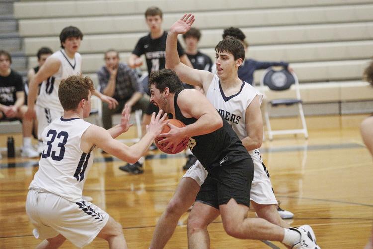 12-06-22 FA-KHS MBB fa defending