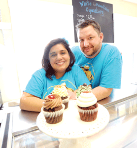 White Mountain Cupcakery Cupcake Wars: The Sweet Battle Begins