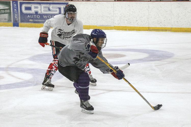 11-26-22 KHS Hockey Alum meador goal