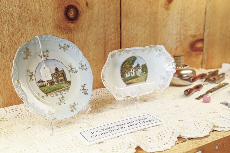 08-02-22 Freedom Historical souvenir plates