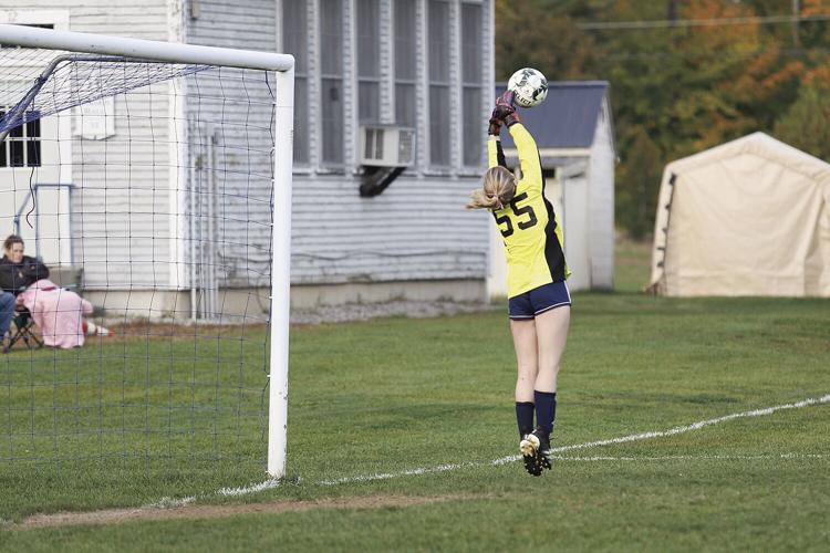 10-15-21 FA WSOC goalie block