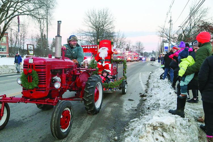 12-06-25 Conway Christmas Parade tractor pulling santa
