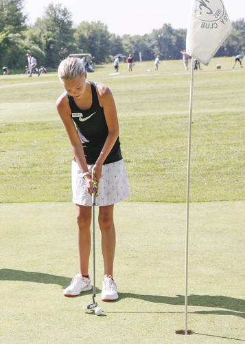 07-14-22 Junior Golf vertical putt