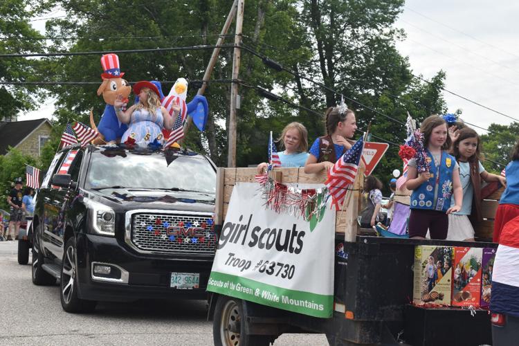 PARADE WINNER  Tamworth Girl Scouts