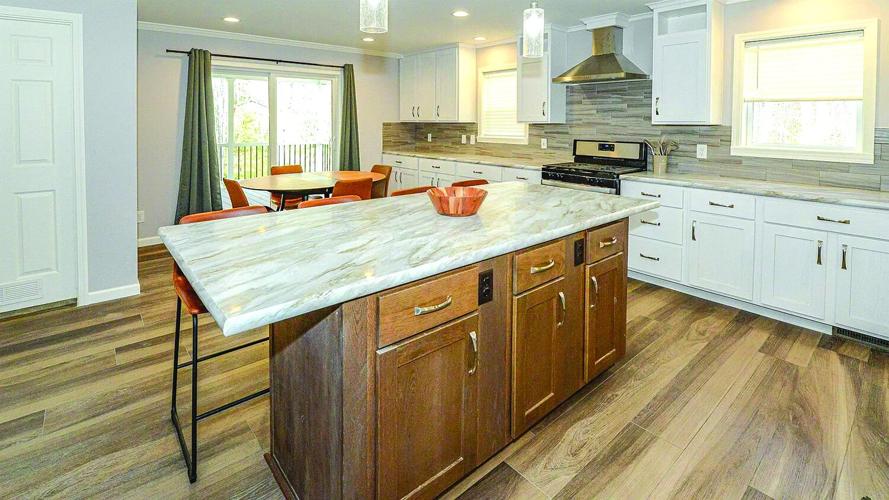 1440 East Conway Road kitchen 2.jpg