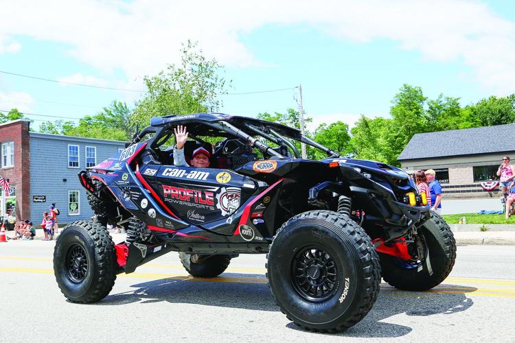 07-04-25 Fourth Parade conway profile buggy wave