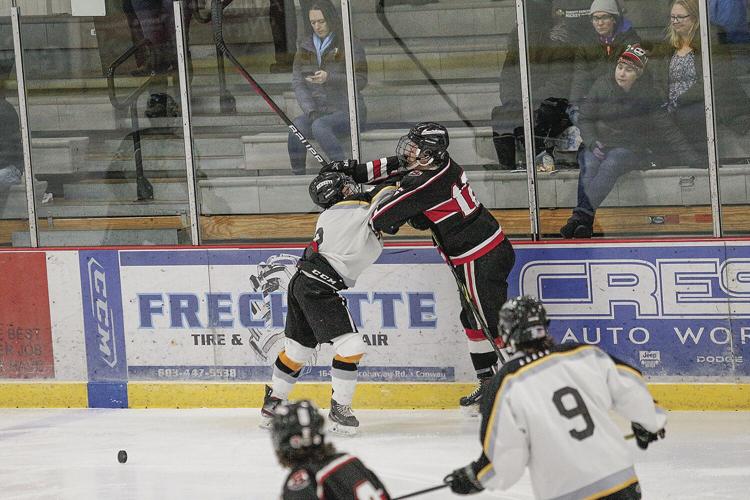 12-14-22 KHS-Berlin Hockey fusco-sweatt pushing