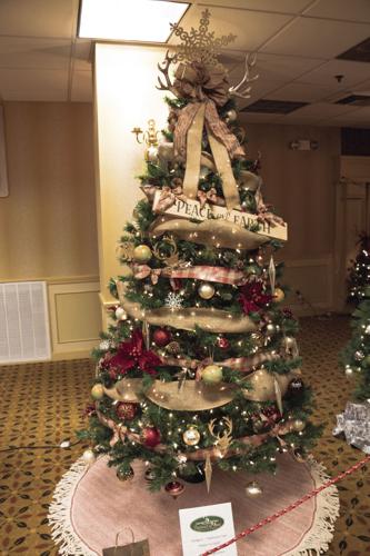 peace on earth tree.jpg