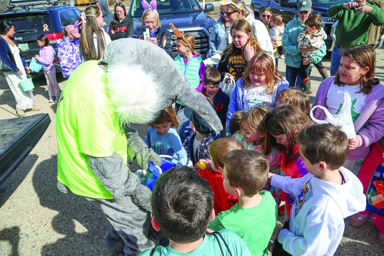 04-04-26 Conway Rec Egg Hunt crowded