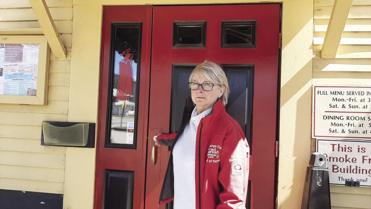 Valley Voice Say It Ain T So Red Parka Pub To Close For A While Valley Voice Conwaydailysun Com