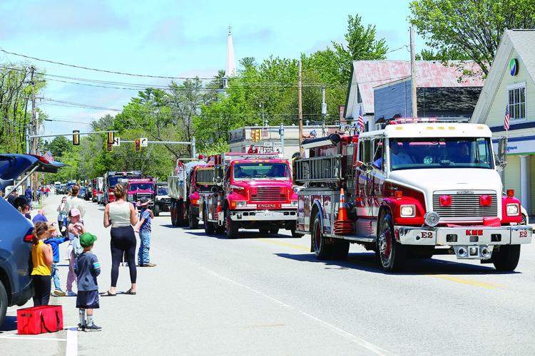 05-25-26 Memorial Day Fryeburg parade wide