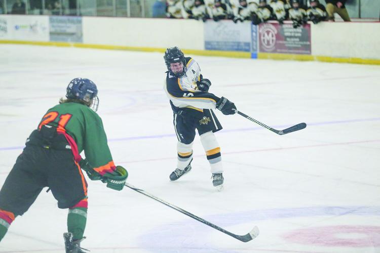 01-19-26 KHS Hockey zipf shot