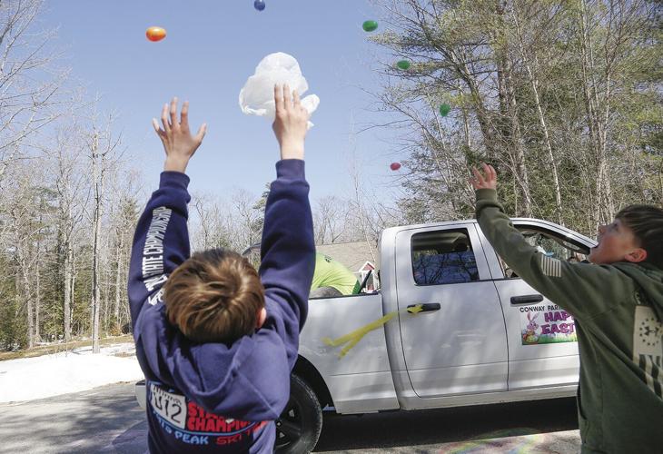 04-06-24 Conway Rec Easter reaching for eggs