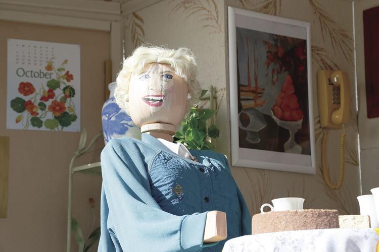 10-05-21 Pumpkins christmas farm tight