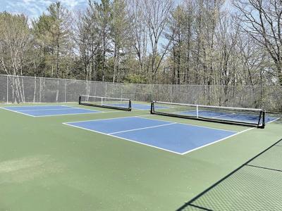 Town pickleball courts to open Thursday