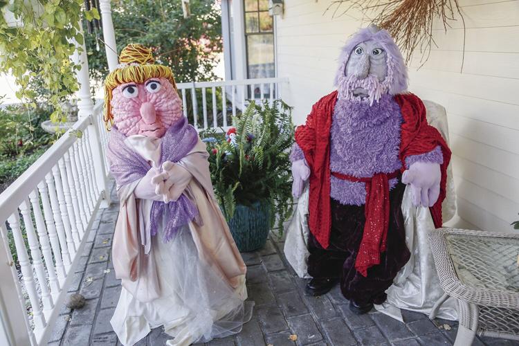 10-04-22 Pumpkin People snowflake pair