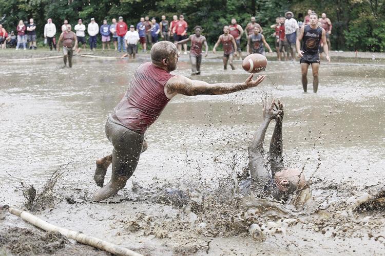 09-10-23 MudBowl Semis reaching medium