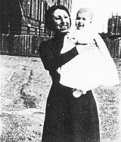 Ethel Hurst's mom