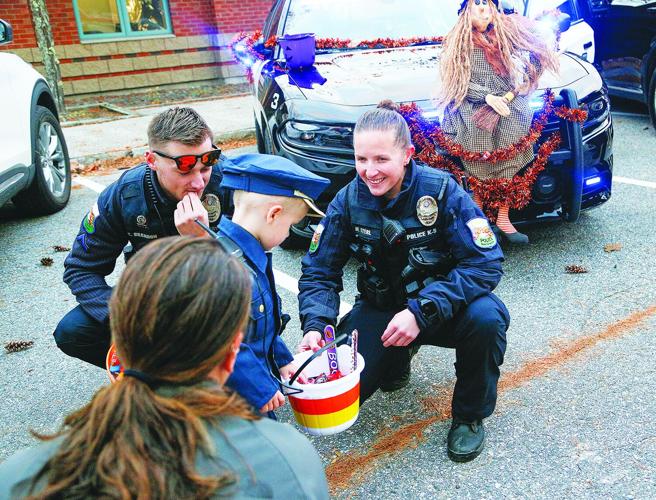 10-31-23 CPD Trunk or Treat tiny cop 3