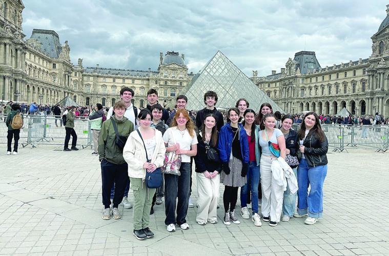 Kennett High students in France - at the Louvre
