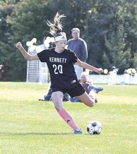 KHS Girls Soccer - Sara Boewe cross