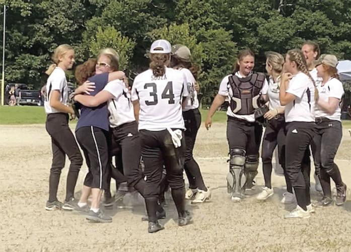 MWV Eagles softball team - celebrate