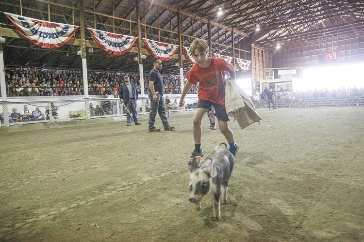 10-01-23 Fryeburg Fair scramble chase wide