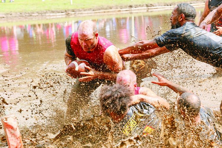 09-05-25 Mud Bowl run up sidelines 2