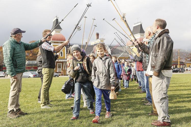 11-07-23 Schneider Arch low smiles