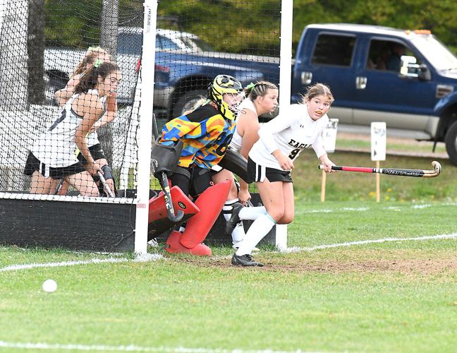 KHS Field Hockey - defense on a corner