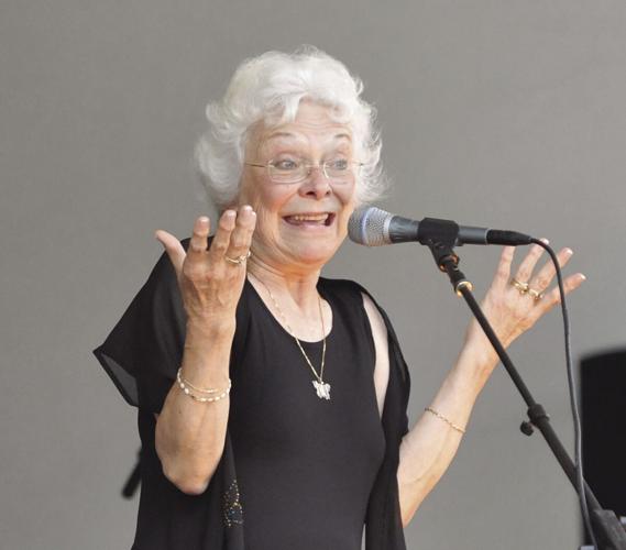 Cindy Russell at AJ 2012 horizontal