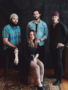 Medallion Opera House presents GoldenOak from Maine this Friday
