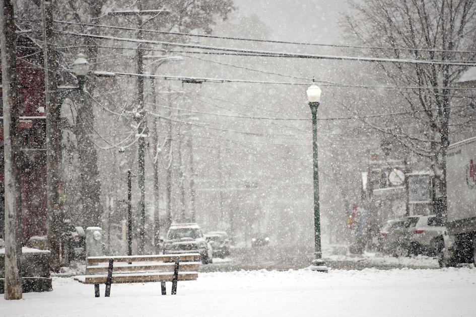 Taste of winter blankets the valley