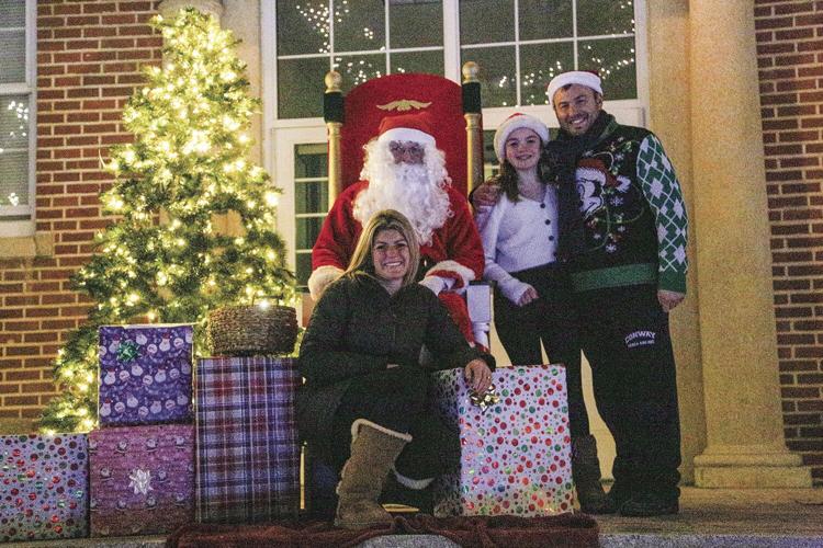 12-19-22 Letters to Santa pic with santa family