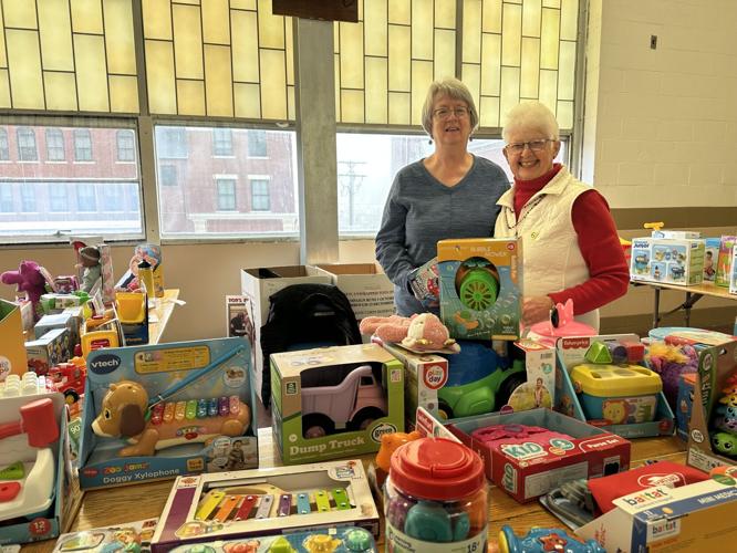 (From left) Elaine Gamache of Berlin and Sue Wyman of West Dummer on Dec. 19 in Berlin