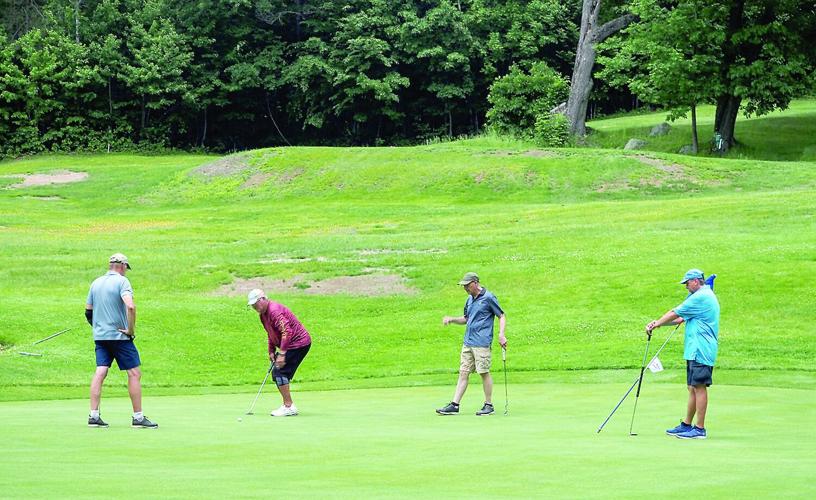 Golf Column - Oakdale - White Mountain Seniors - putting