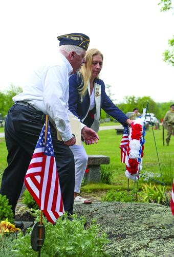 05-25-26 Memorial Day Conway laying wreath vertical