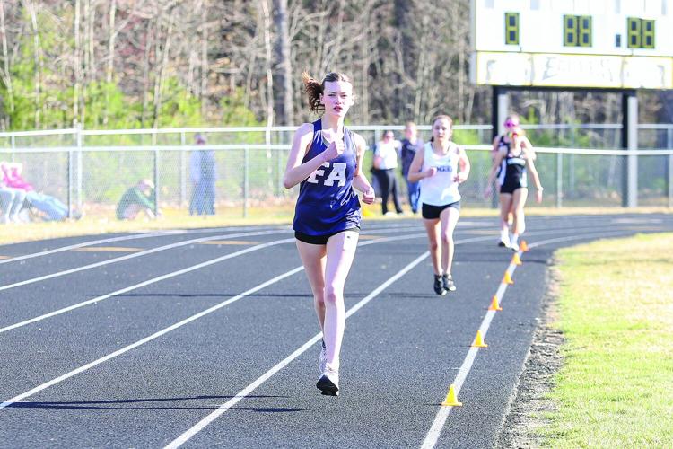 04-22-25 KHS Track 1600m fa wide ahead