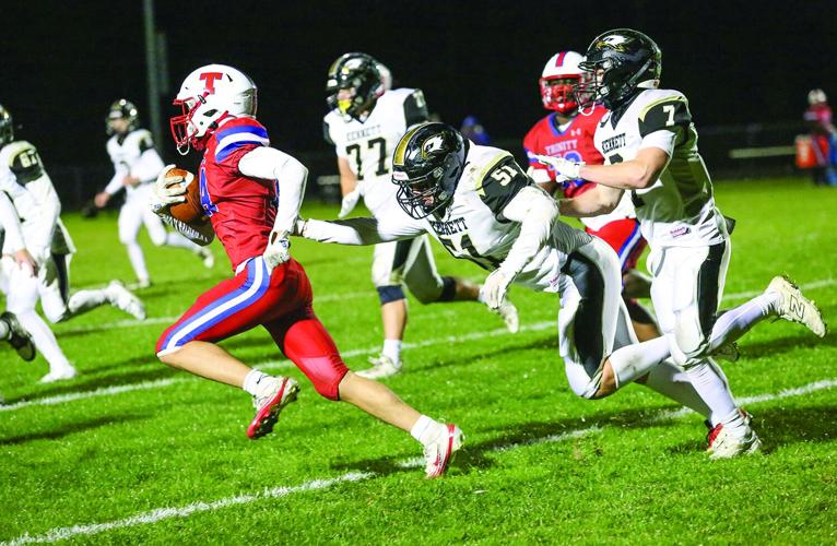 10-24-25 KHS FB johnston needham reaching