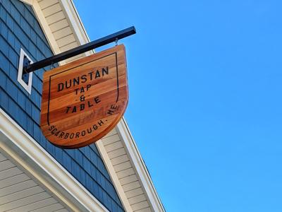 Portland Phoenix Tapping Into The Burbs Elevated Pub Food At Scarborough S Dunstan Tap Table Food And Drink Conwaydailysun Com