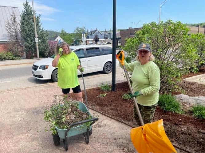 Berlin Downtown Day of Caring
