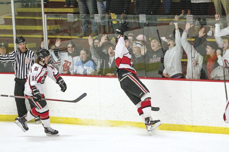 3-5-22 Berlin Hockey - Carter Poulin goal celebration