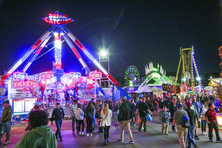 09-30-25 Fryeburg Fair crowds rides