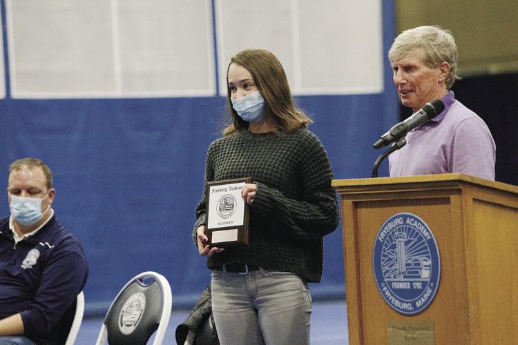 11-18-21 FA Sports Awards xc girl top runner pose