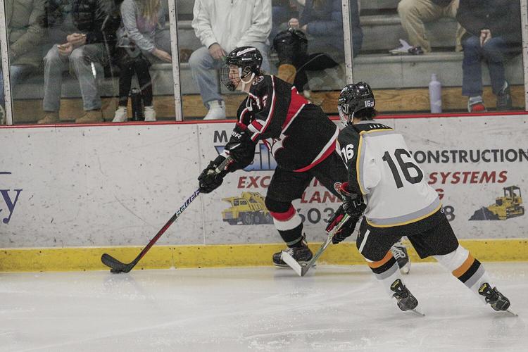 12-14-22 KHS-Berlin Hockey sweatt skating up